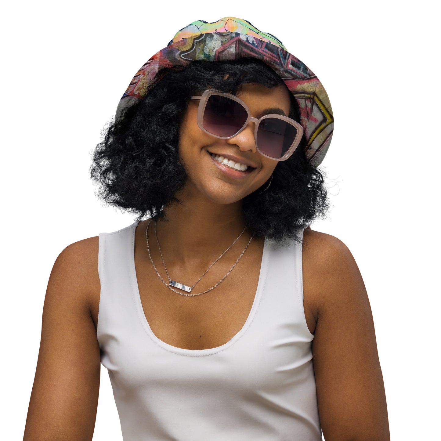 Dueling Graffiti Dream Reversible bucket hat
