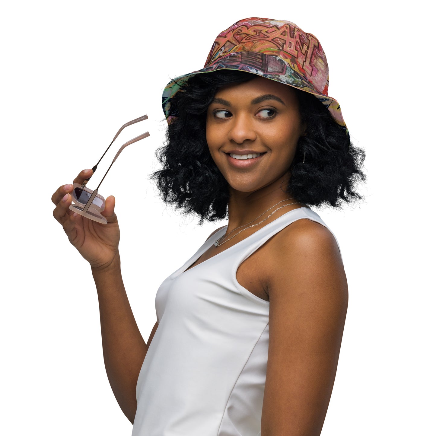 Dueling Graffiti Dream Reversible bucket hat