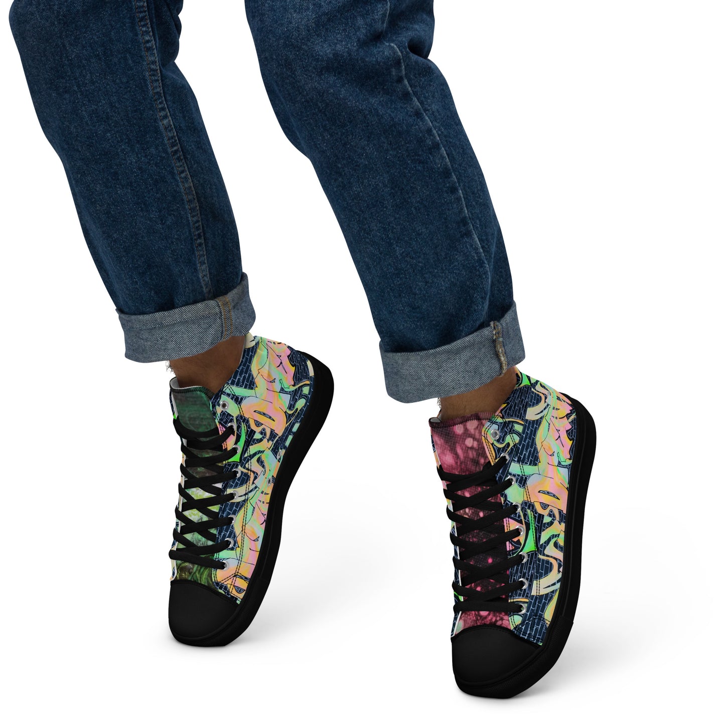 Dream Graffiti Art Men’s high top canvas shoes