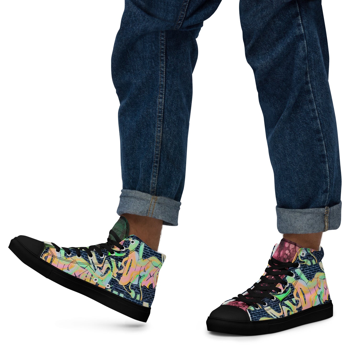 Dream Graffiti Art Men’s high top canvas shoes